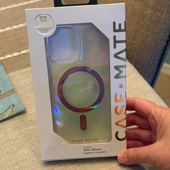 Case-Mate Holographic iPhone 16 Case - Picture 1 of 2